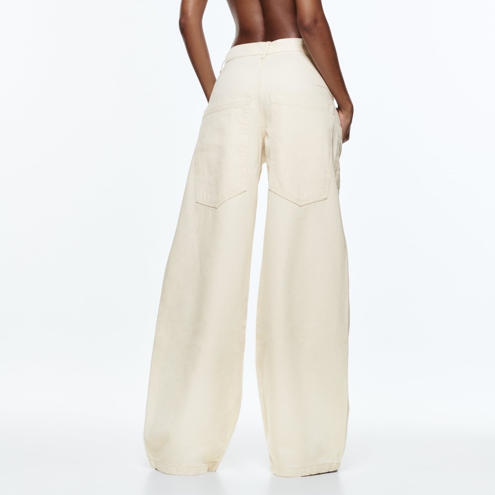 NWT ZARA ZW THE SKATER FLARED JEANS ECRU